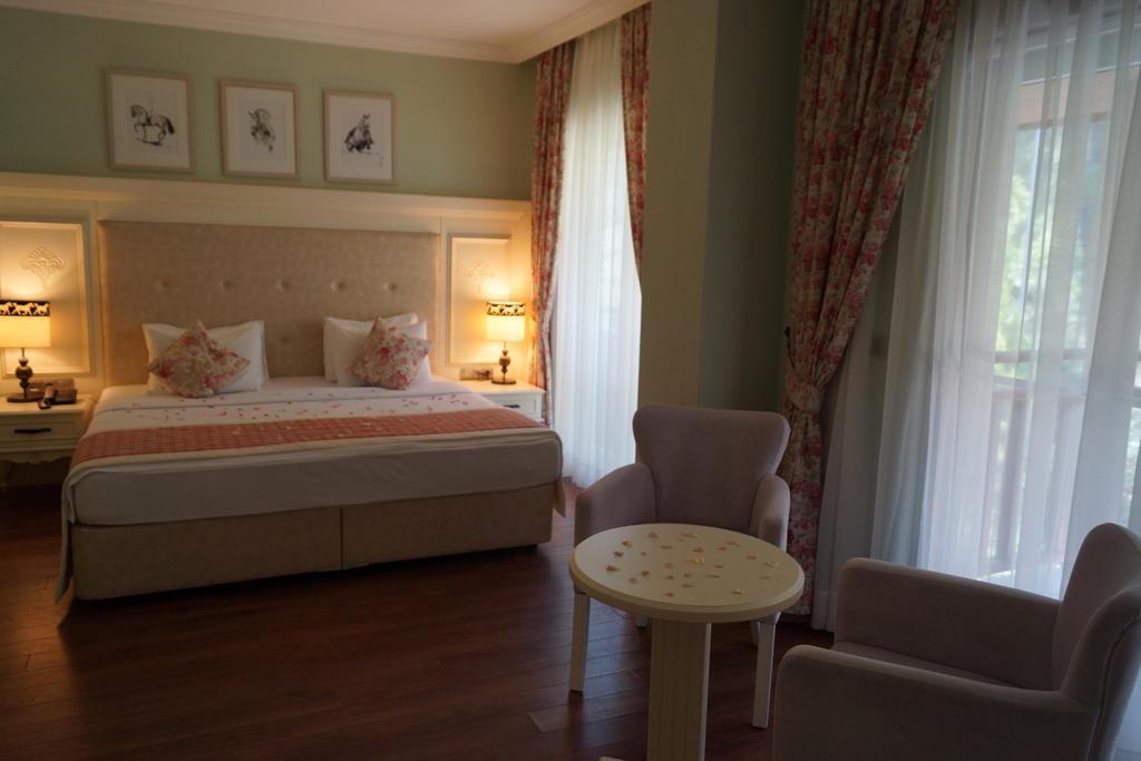 Padok Premium Hotel & Stables Gökova Extérieur photo